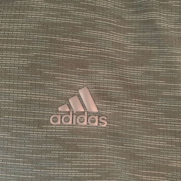 Adidas Size XL Golf Shirt - Picture 3 of 3